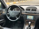 Mercedes E 240-11