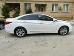Hyundai Sonata-4