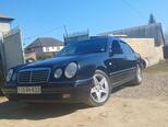 Mercedes E 200-2