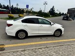 Kia Rio-10