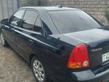 Hyundai Accent-13