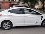 Hyundai Elantra-6
