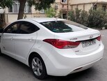 Hyundai Elantra-4