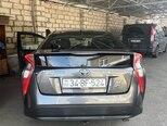 Toyota Prius-3