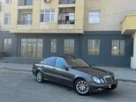 Mercedes E 220-2