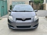 Toyota Auris-1