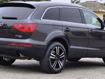 Audi Q7-7
