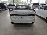 Toyota Camry-12