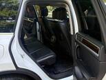 Volkswagen Touareg-18