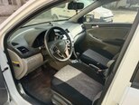Hyundai Accent-8