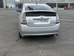 Toyota Prius-13