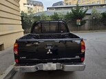 Mitsubishi L200-2