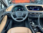 Hyundai Sonata-25