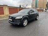 Audi Q7-6