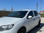 Renault Logan-2
