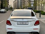 Mercedes E 300 4MATIC-4