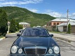 Mercedes E 200-7