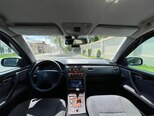 Mercedes E 200-11