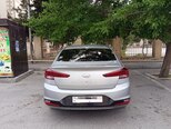 Hyundai Elantra-3