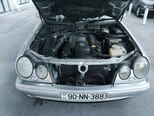 Mercedes E 240-6