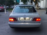 Mercedes E 240-3