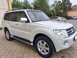 Mitsubishi Pajero-3