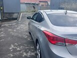 Hyundai Elantra-4