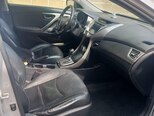 Hyundai Elantra-9