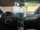 Hyundai Elantra-11