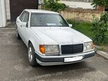 Mercedes 200 D-1