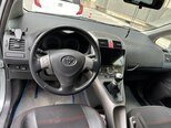 Toyota Auris-8