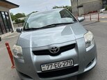 Toyota Auris-2