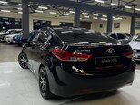 Hyundai Elantra-7