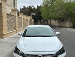 Hyundai Elantra-1