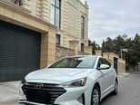 Hyundai Elantra-4