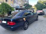 Mercedes E 200-13