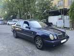 Mercedes E 200-11