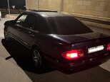 Mercedes E 200-4