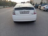 Toyota Prius-5