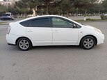 Toyota Prius-4