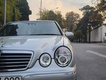 Mercedes E 240-2