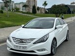 Hyundai Sonata-2