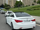 Hyundai Sonata-14