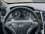 Hyundai Sonata-15