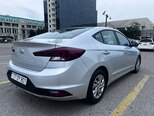 Hyundai Elantra-3