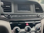 Hyundai Elantra-11