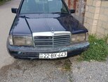 Mercedes 190-1
