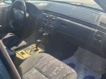 Mercedes E 240-6