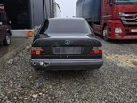 Mercedes E 220-2