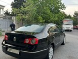 Volkswagen Passat-8